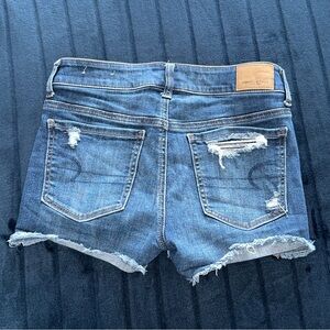 American Eagle Outfitters Distressed Jean Shorts Midi Super Stretch Size 2 Women